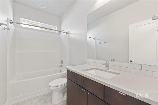 2445 N Klemmer Ave., Kuna, ID 83634