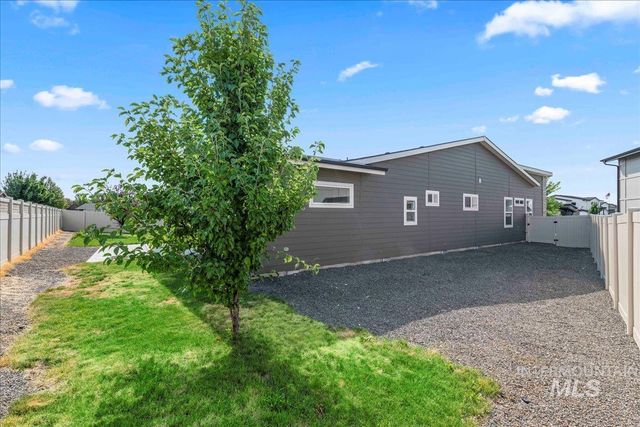 2445 N Klemmer Ave., Kuna, ID 83634