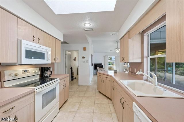 4437 Wynkoop CIR, Port Charlotte, FL 33948