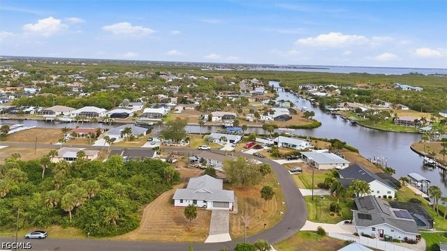 4437 Wynkoop CIR, Port Charlotte, FL 33948