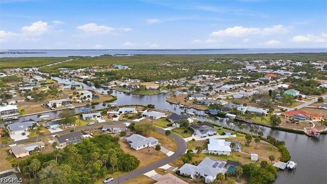4437 Wynkoop CIR, Port Charlotte, FL 33948