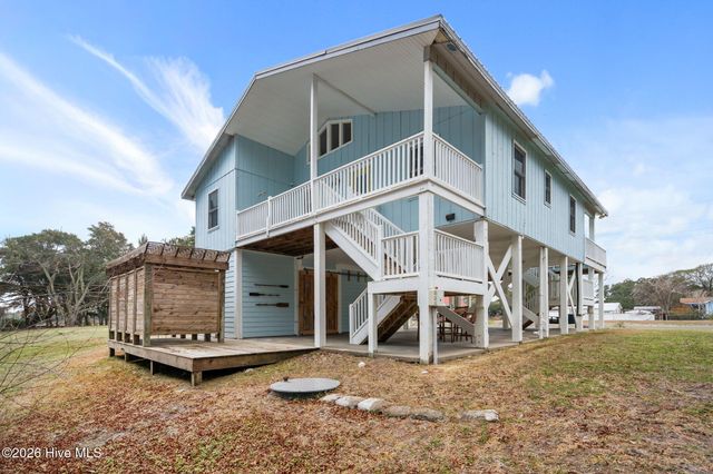 2029 Whispering Pine Street SW, Ocean Isle Beach, NC 28469