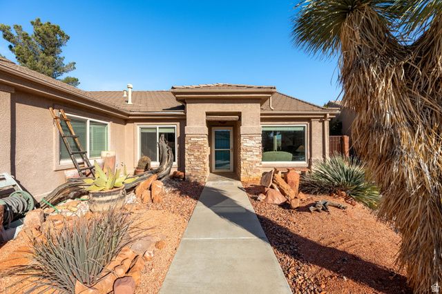 2484 W 960 N, Hurricane, UT 84737