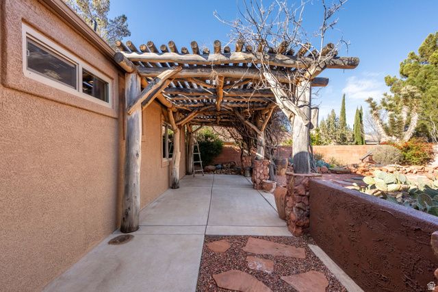 2484 W 960 N, Hurricane, UT 84737