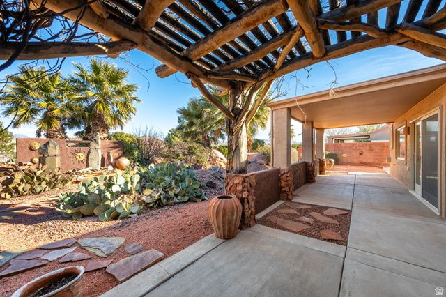 2484 W 960 N, Hurricane, UT 84737