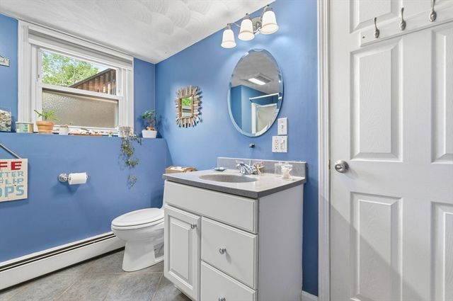 84 Almeda St, Salem, MA 01970