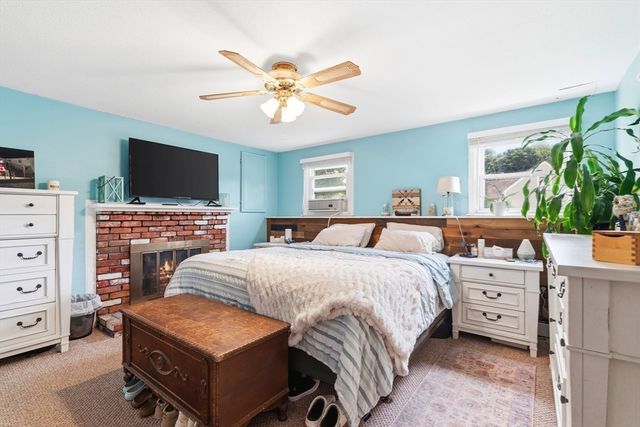 84 Almeda St, Salem, MA 01970