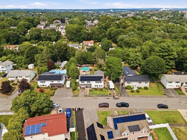 84 Almeda St, Salem, MA 01970