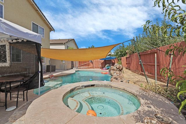 2813 Etcheverry Dr, Stockton, CA 95212