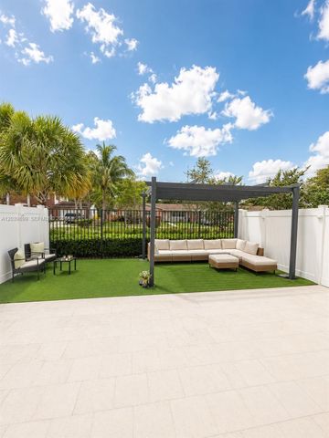 452 NW 203rd Ter 452, Miami Gardens, FL 33169