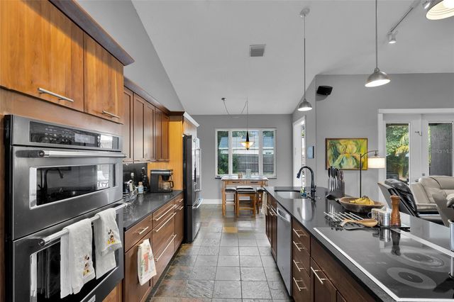 25507 TROON AVENUE, Sorrento, FL 32776