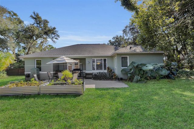 25507 TROON AVENUE, Sorrento, FL 32776