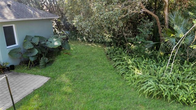 25507 TROON AVENUE, Sorrento, FL 32776