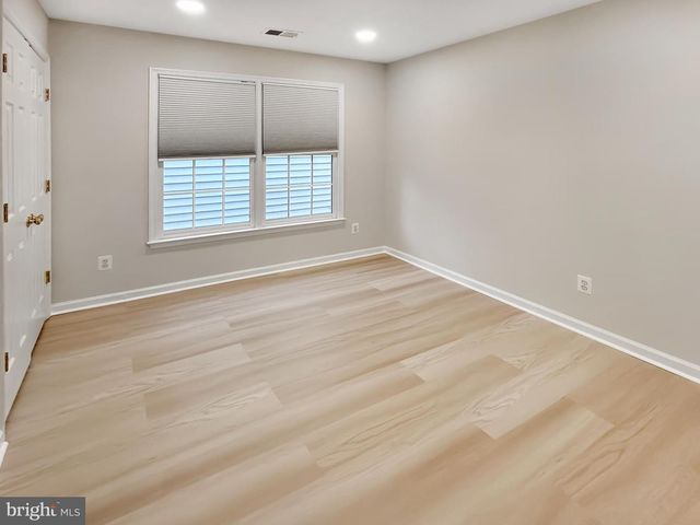 813 SUMMER WALK DR, Gaithersburg, MD 20878
