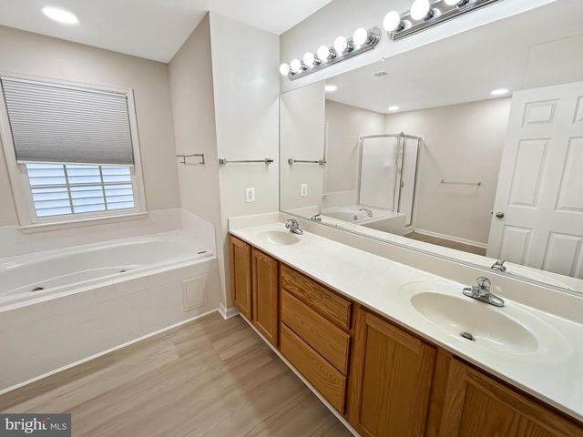 813 SUMMER WALK DR, Gaithersburg, MD 20878
