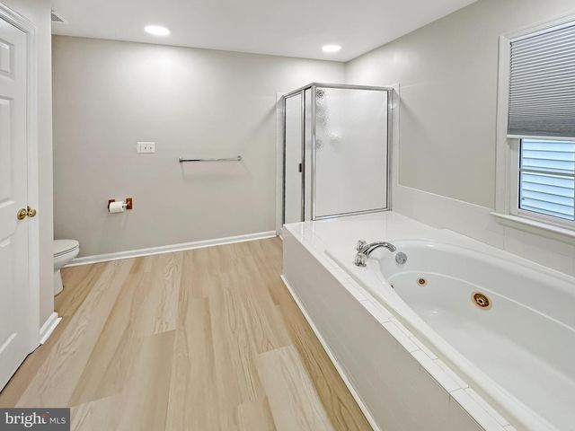 813 SUMMER WALK DR, Gaithersburg, MD 20878