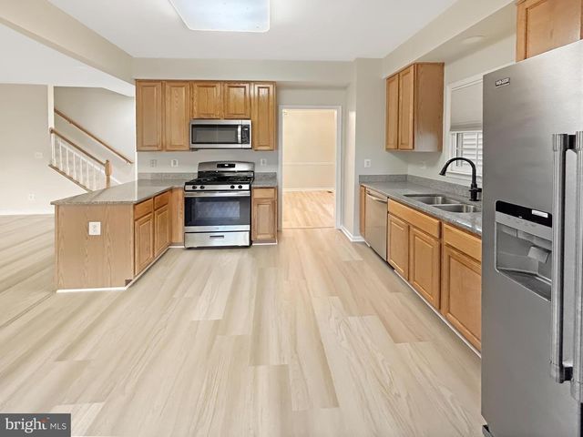 813 SUMMER WALK DR, Gaithersburg, MD 20878