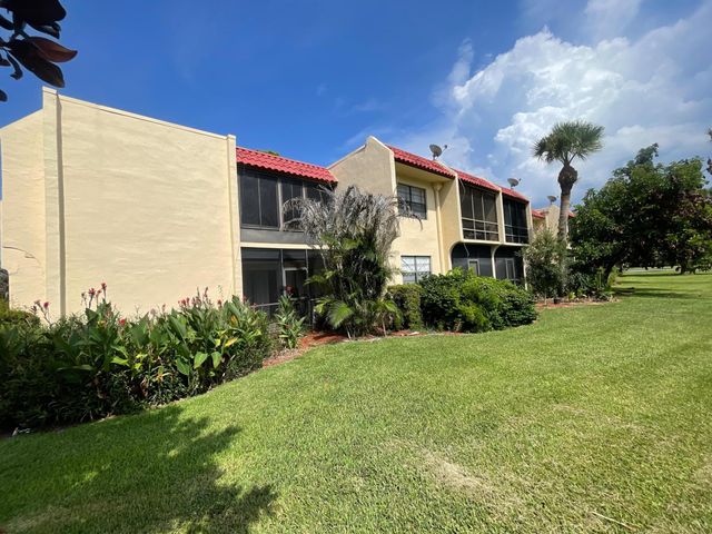 2050 Oleander Boulevard 4-206, Fort Pierce, FL 34950