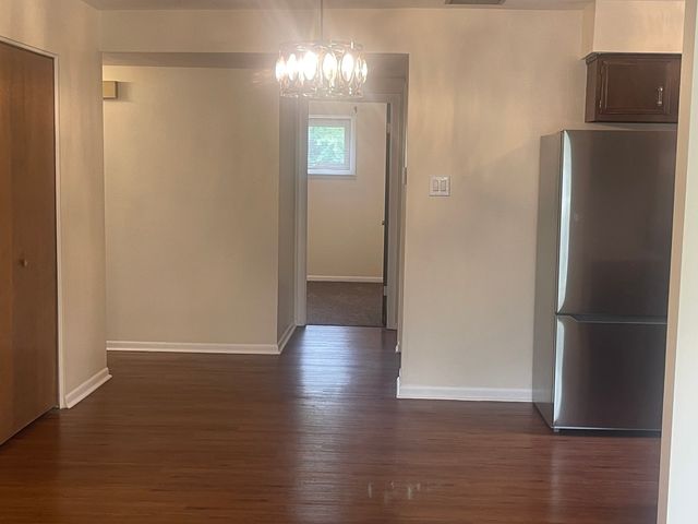 623 N Carroll Parkway 101, Glenwood, IL 60425