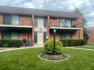 623 N Carroll Parkway 101, Glenwood, IL 60425
