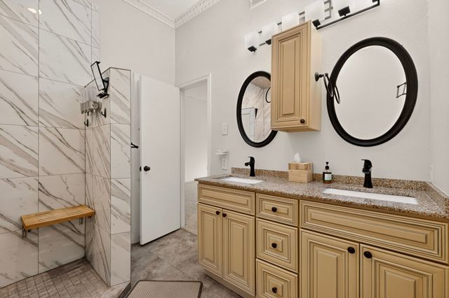 3113 Stonehenge Lane, Carrollton, TX 75006