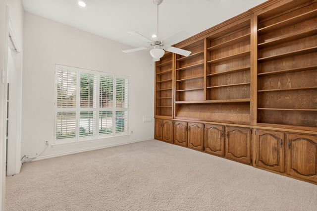 3113 Stonehenge Lane, Carrollton, TX 75006