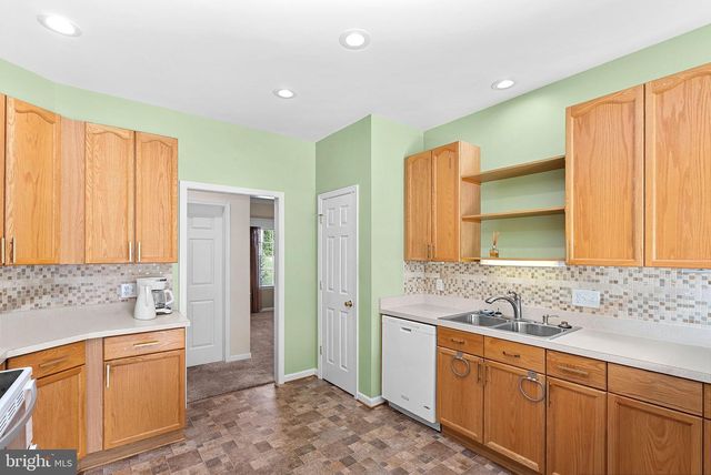142 FORTRESS DR, Winchester, VA 22603