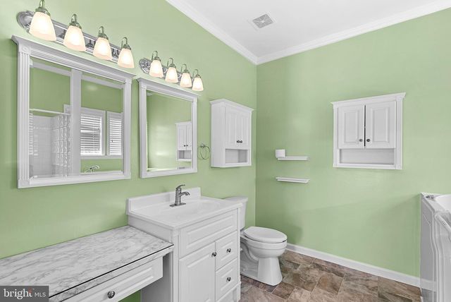 142 FORTRESS DR, Winchester, VA 22603
