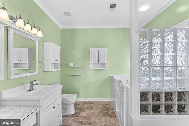 142 FORTRESS DR, Winchester, VA 22603