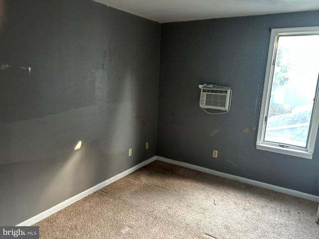 46 PENN ST, Penns Grove, NJ 08069