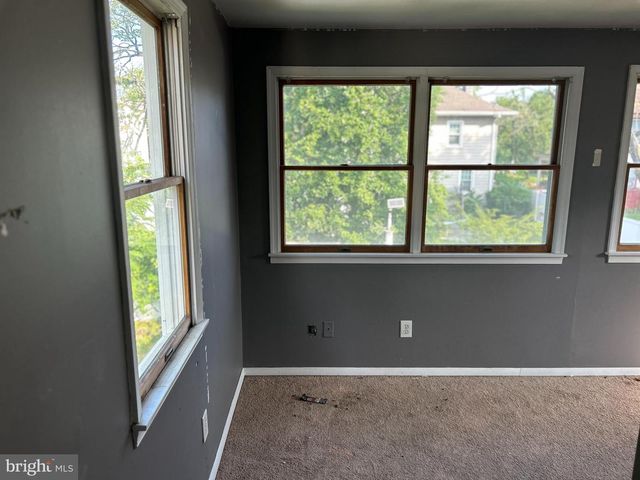 46 PENN ST, Penns Grove, NJ 08069