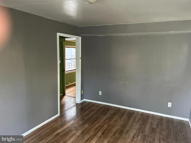 46 PENN ST, Penns Grove, NJ 08069