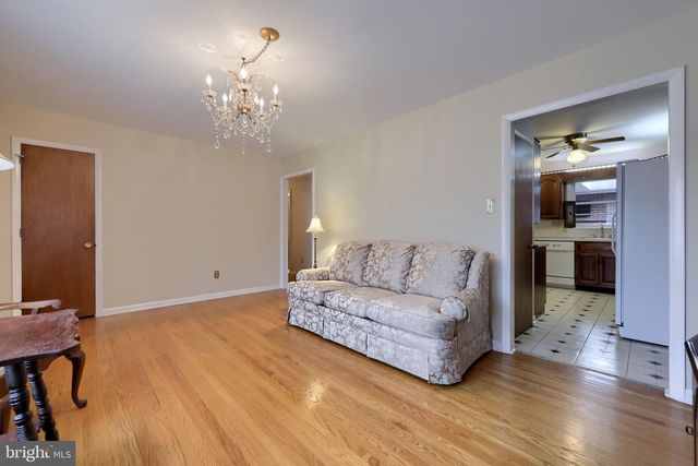 26 TENNYSON DR, Lancaster, PA 17602