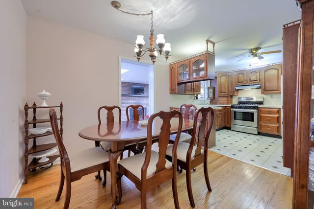 26 TENNYSON DR, Lancaster, PA 17602