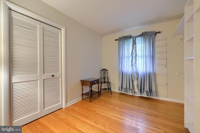 26 TENNYSON DR, Lancaster, PA 17602