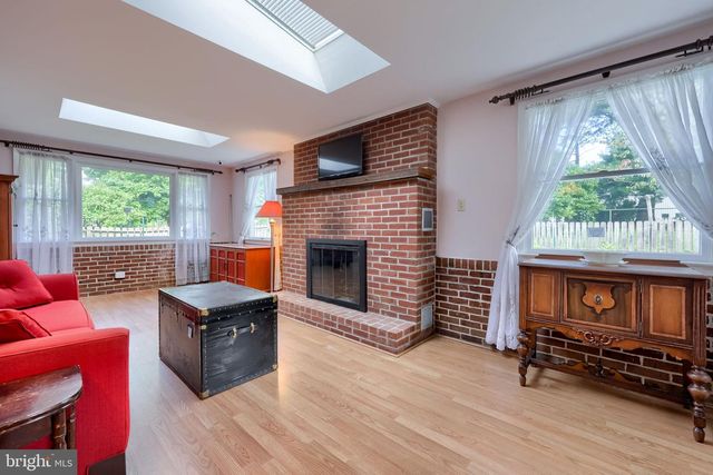 26 TENNYSON DR, Lancaster, PA 17602