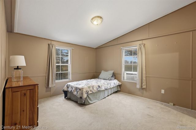 3009 Bay View Drive, Fenton, MI 48430