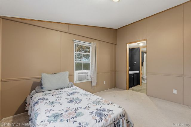 3009 Bay View Drive, Fenton, MI 48430