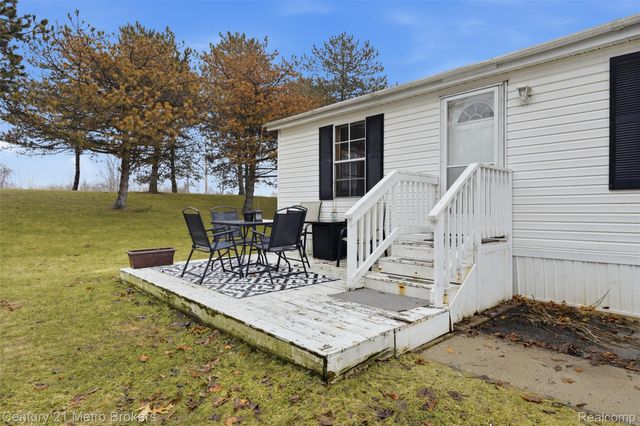 3009 Bay View Drive, Fenton, MI 48430