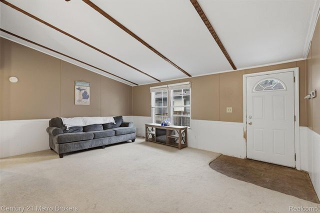 3009 Bay View Drive, Fenton, MI 48430