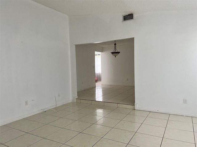 1107 NW 84th Drive, Coral Springs, FL 33071