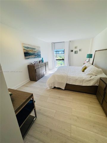 20335 W Country Club Dr 608, Aventura, FL 33180