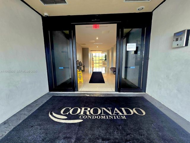 20335 W Country Club Dr 608, Aventura, FL 33180