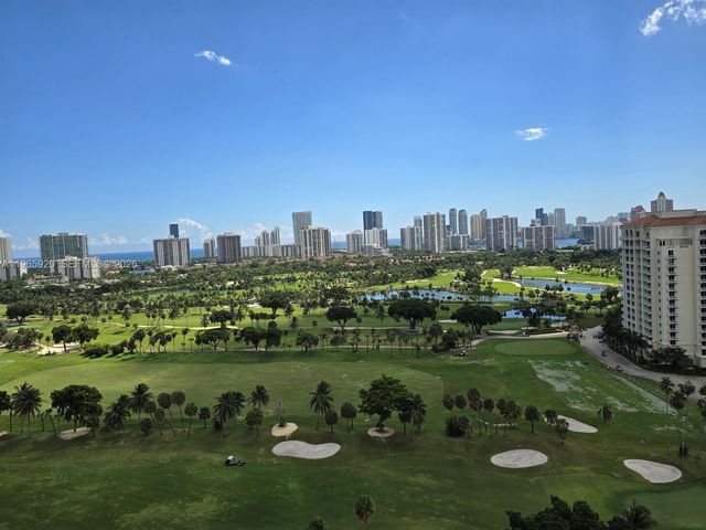 20335 W Country Club Dr 608, Aventura, FL 33180