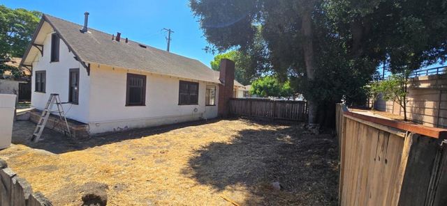 393 Beemer Avenue, Sunnyvale, CA 94086