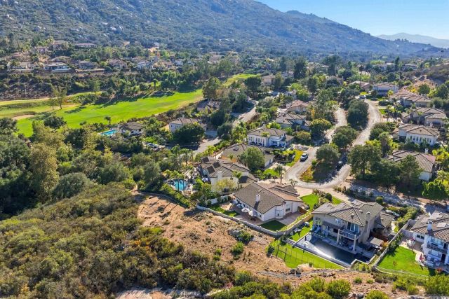 16793 Vista Summit Dr, Ramona, CA 92065