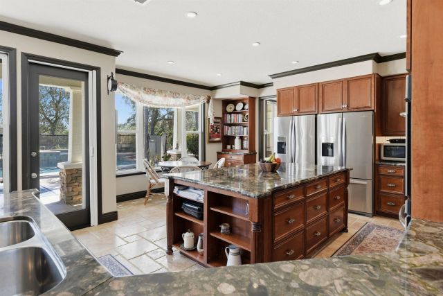 16793 Vista Summit Dr, Ramona, CA 92065