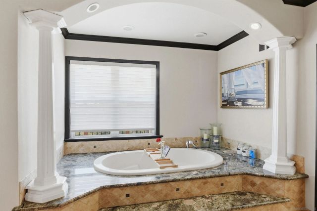 16793 Vista Summit Dr, Ramona, CA 92065