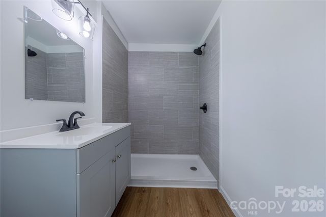 214 E Washington Avenue, Bessemer City, NC 28016