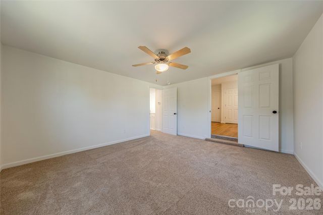 214 E Washington Avenue, Bessemer City, NC 28016